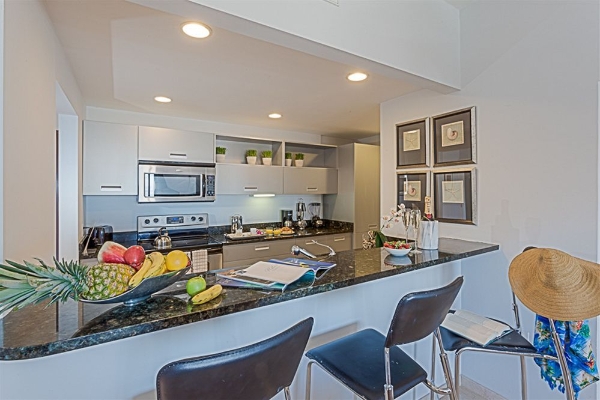 Princess Heights Luxury Boutique Condo Hotel (One Hoe)